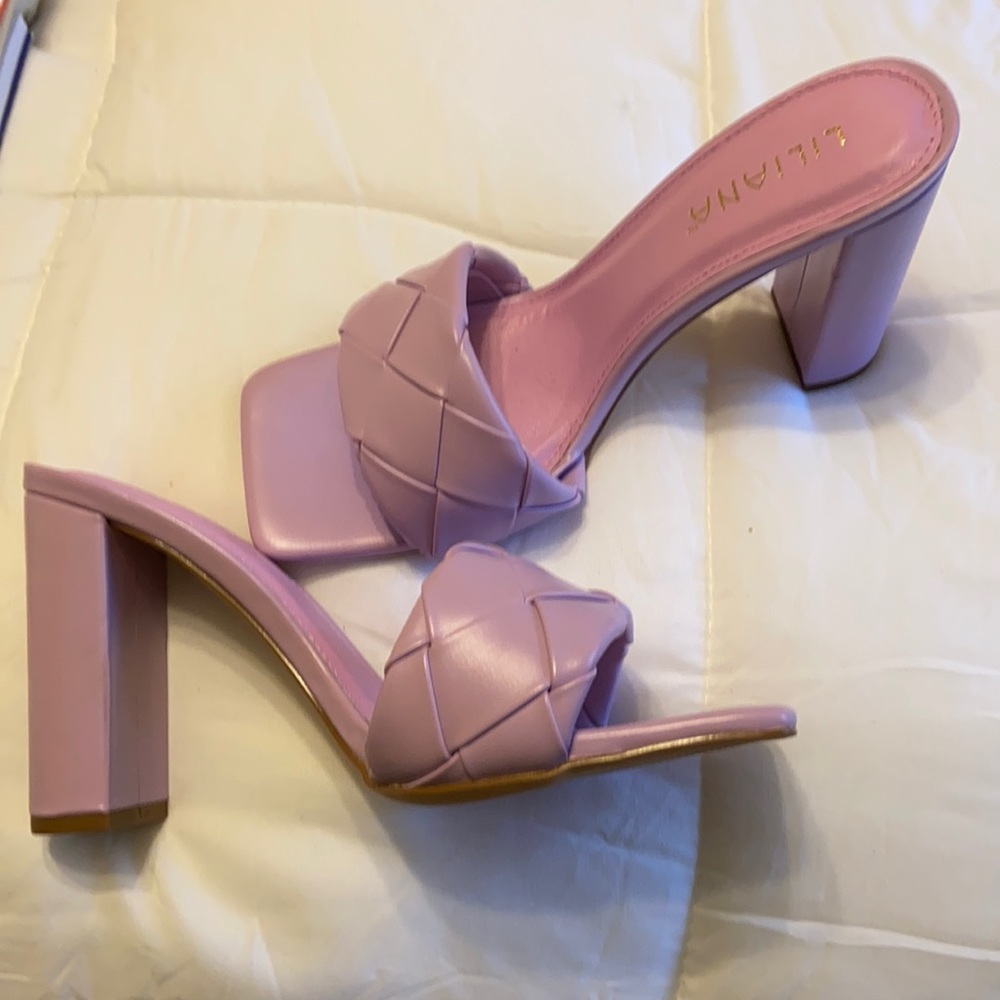 Lavender heels!